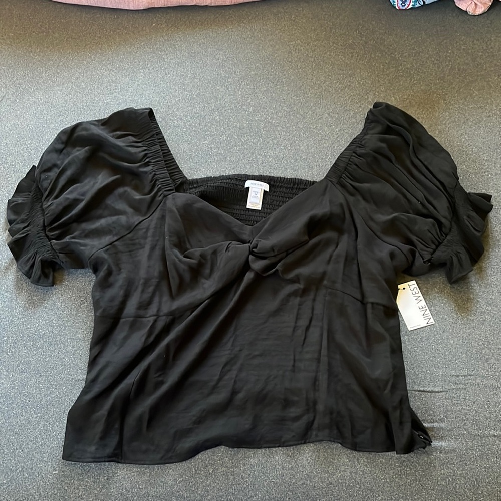 Black puffy sleeve blouse